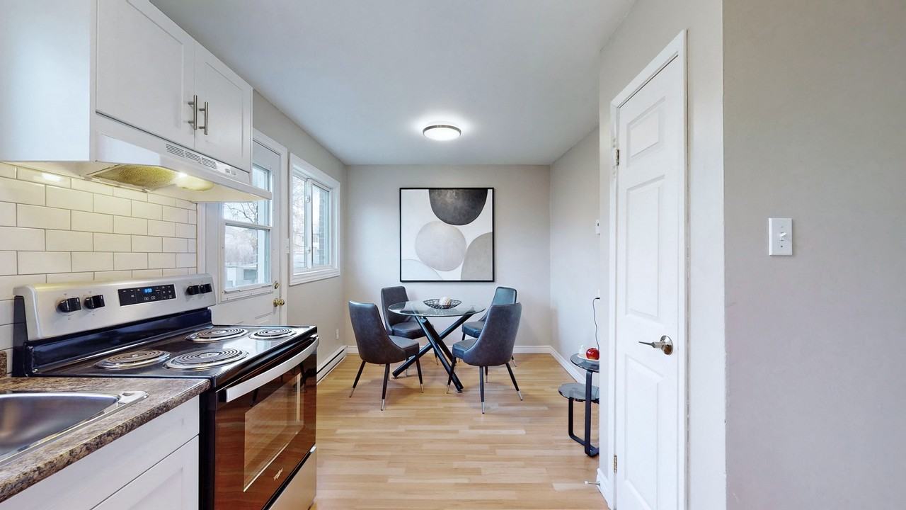 Bedford Gardens - Photo 6 of 25