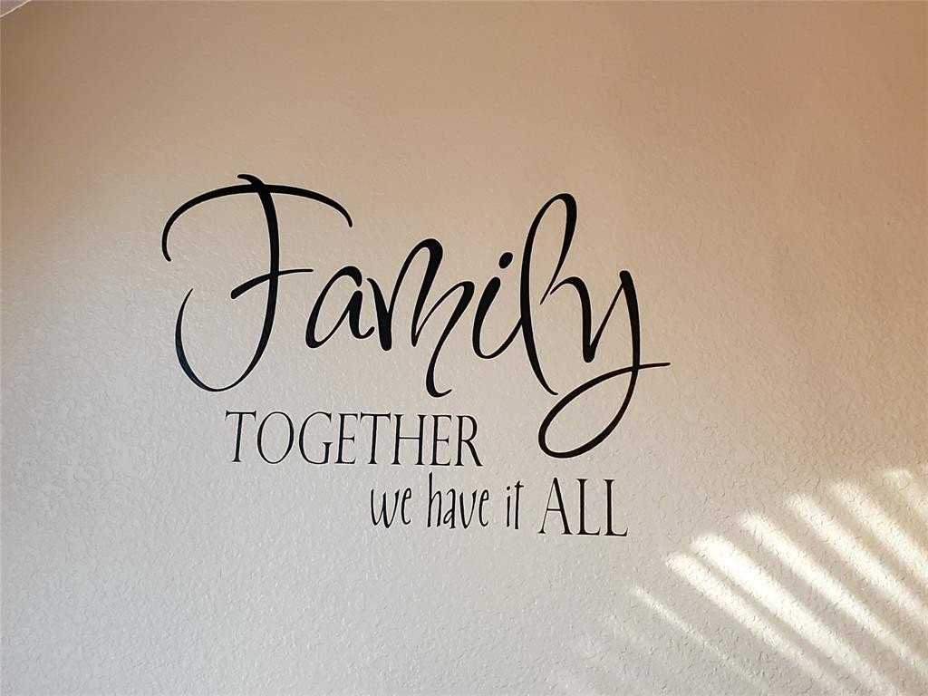 4017 Chinaberry Dr - Photo 7 of 36