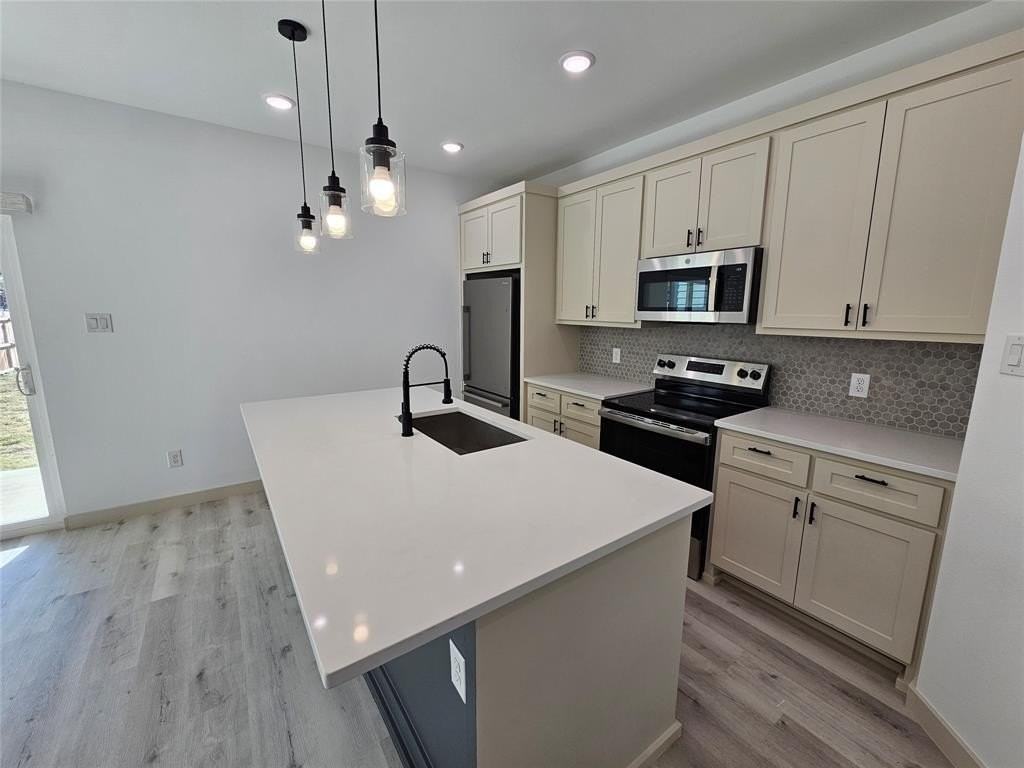 1317 Fletcher St #1319 - Photo 4 of 36