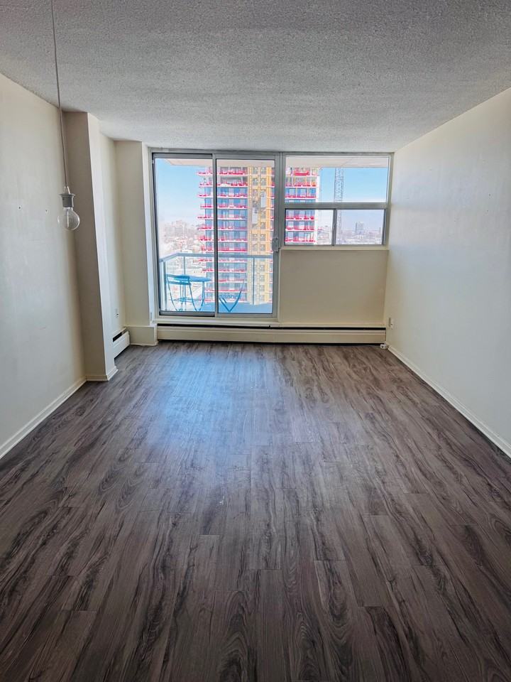 Suites of Somerset - Photo 3 of 20