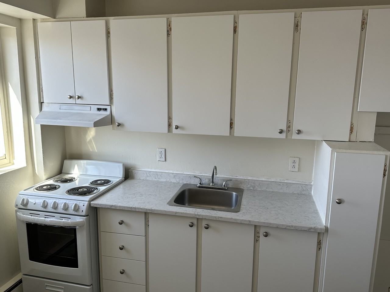 Carmel Apartments - Photo 3 of 5