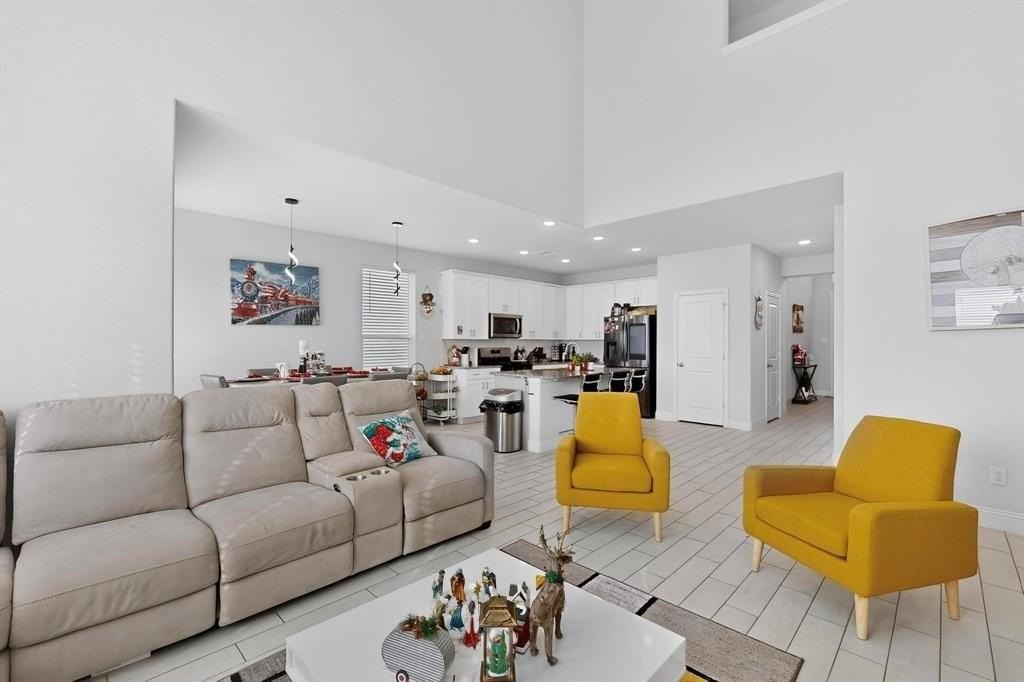 504 Conestoga Pass - Photo 4 of 40