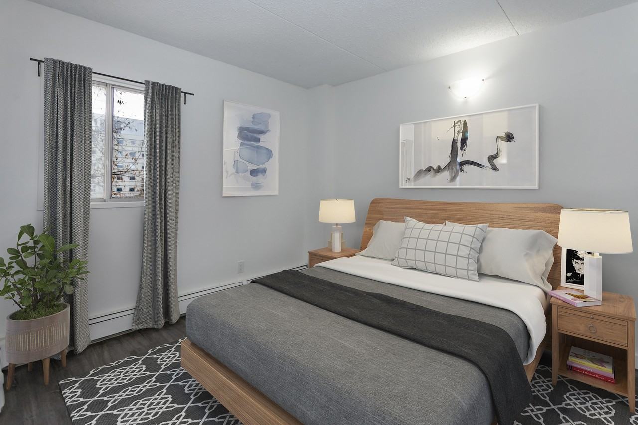 Barrington Place - Photo 7 of 8