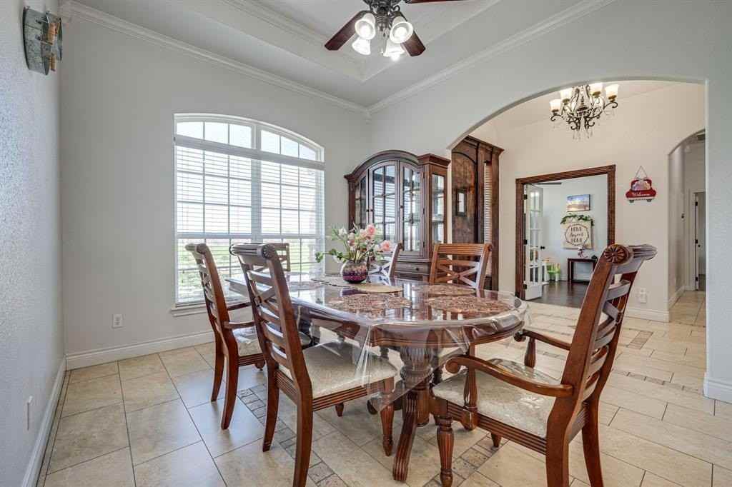 1192 Seaborn Rd - Photo 6 of 40