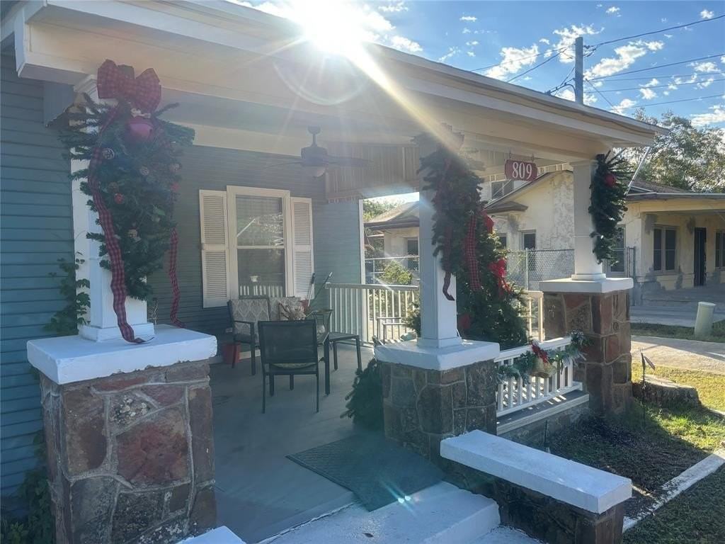 809 Nw 5th Ave - Photo 3 of 33