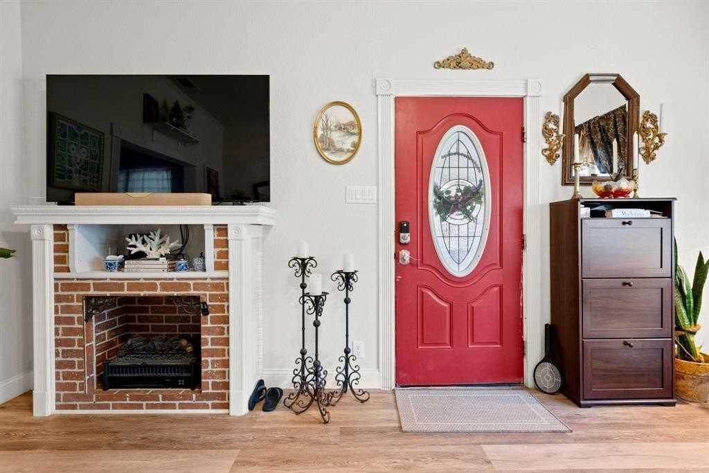 809 Nw 5th Ave - Photo 6 of 33