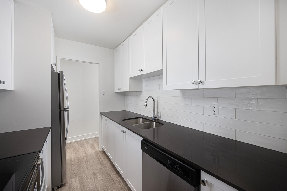 274-278 Cedar Avenue - Photo 4 of 12