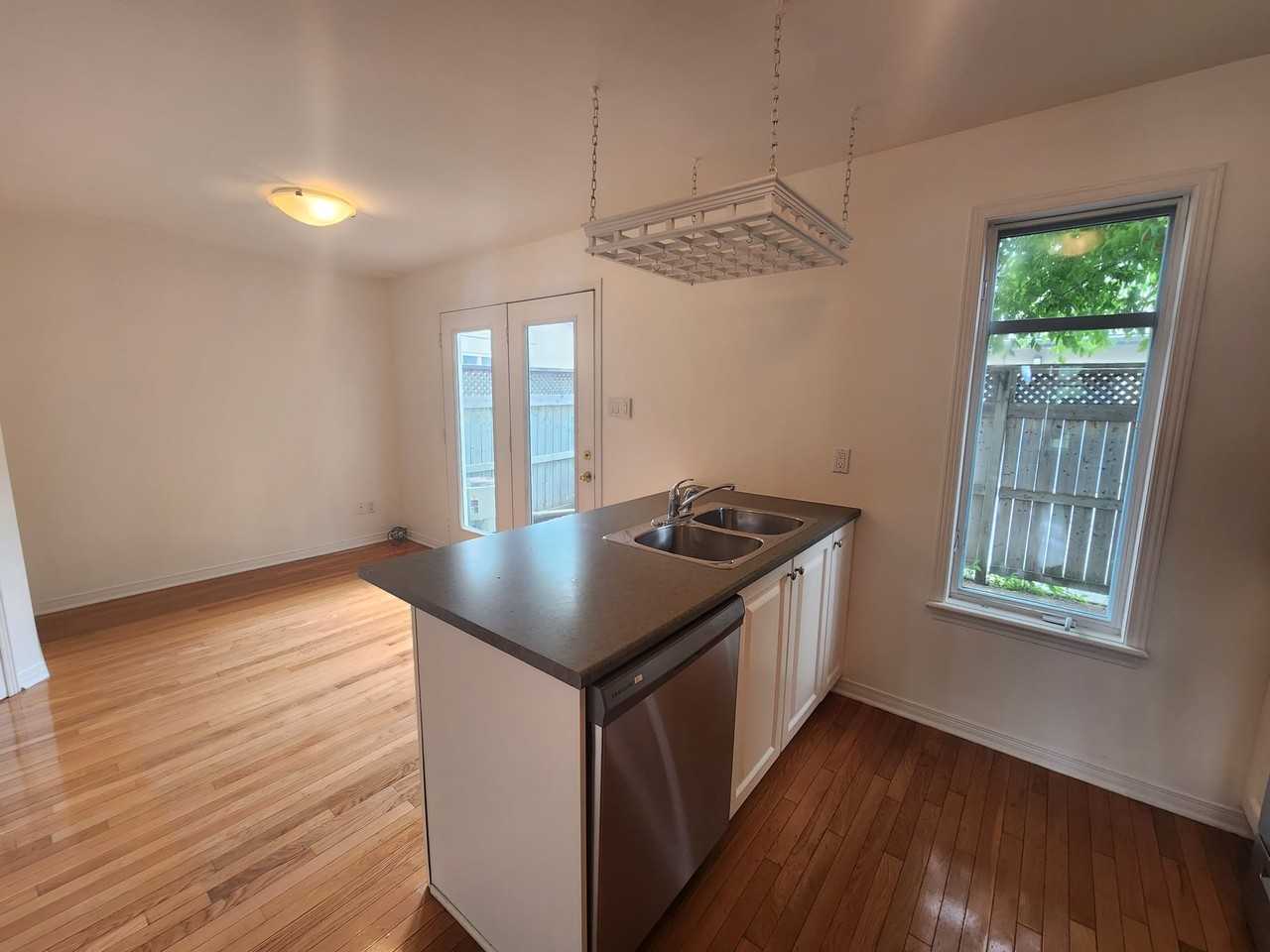 209 Hopewell Avenue - 1 - Photo 4 of 17