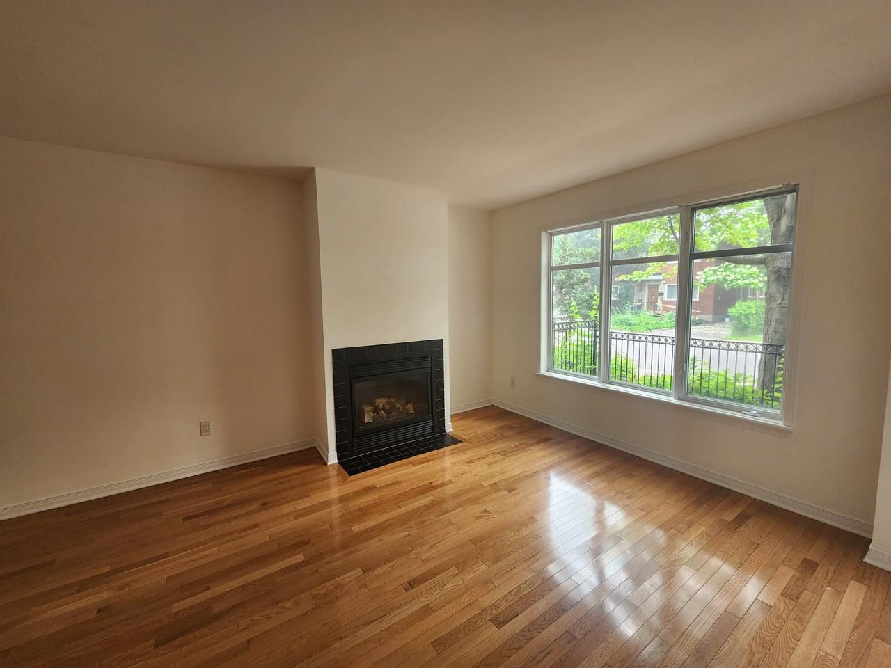 209 Hopewell Avenue - 1 - Photo 6 of 17