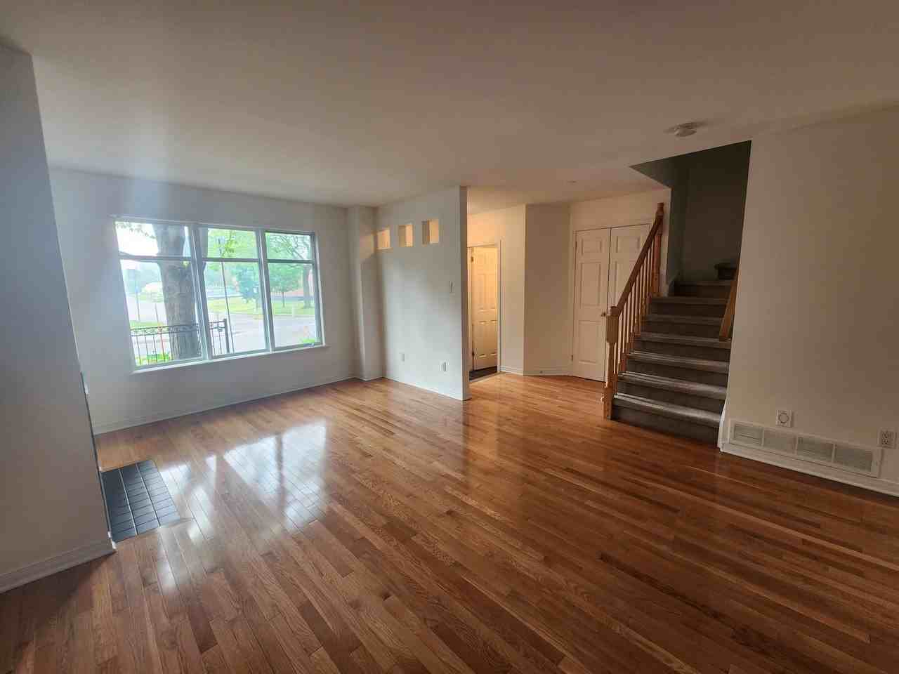 209 Hopewell Avenue - 1 - Photo 7 of 17