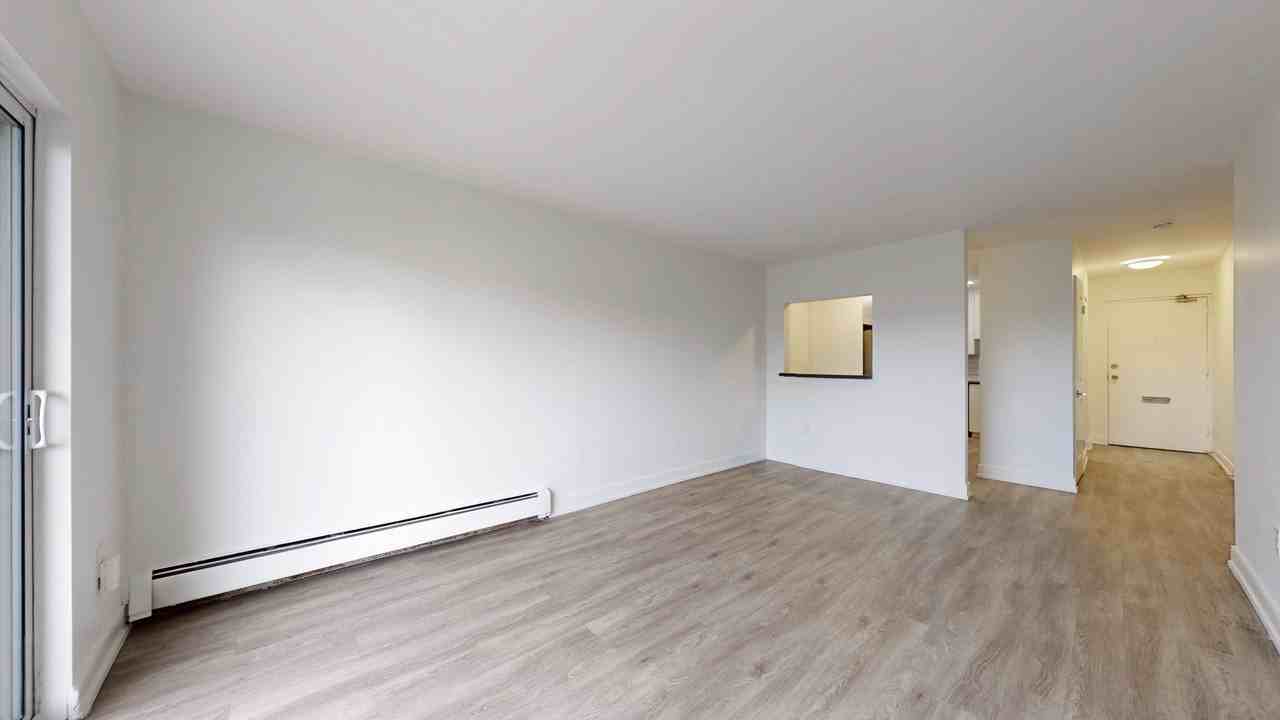 540 Proudfoot Lane - Photo 6 of 14