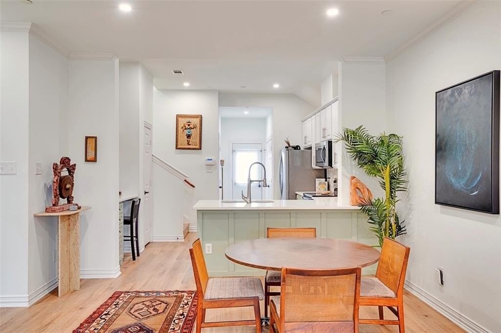 5713 Butterfly Way - Photo 3 of 32