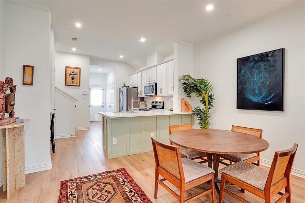 5713 Butterfly Way - Photo 7 of 32