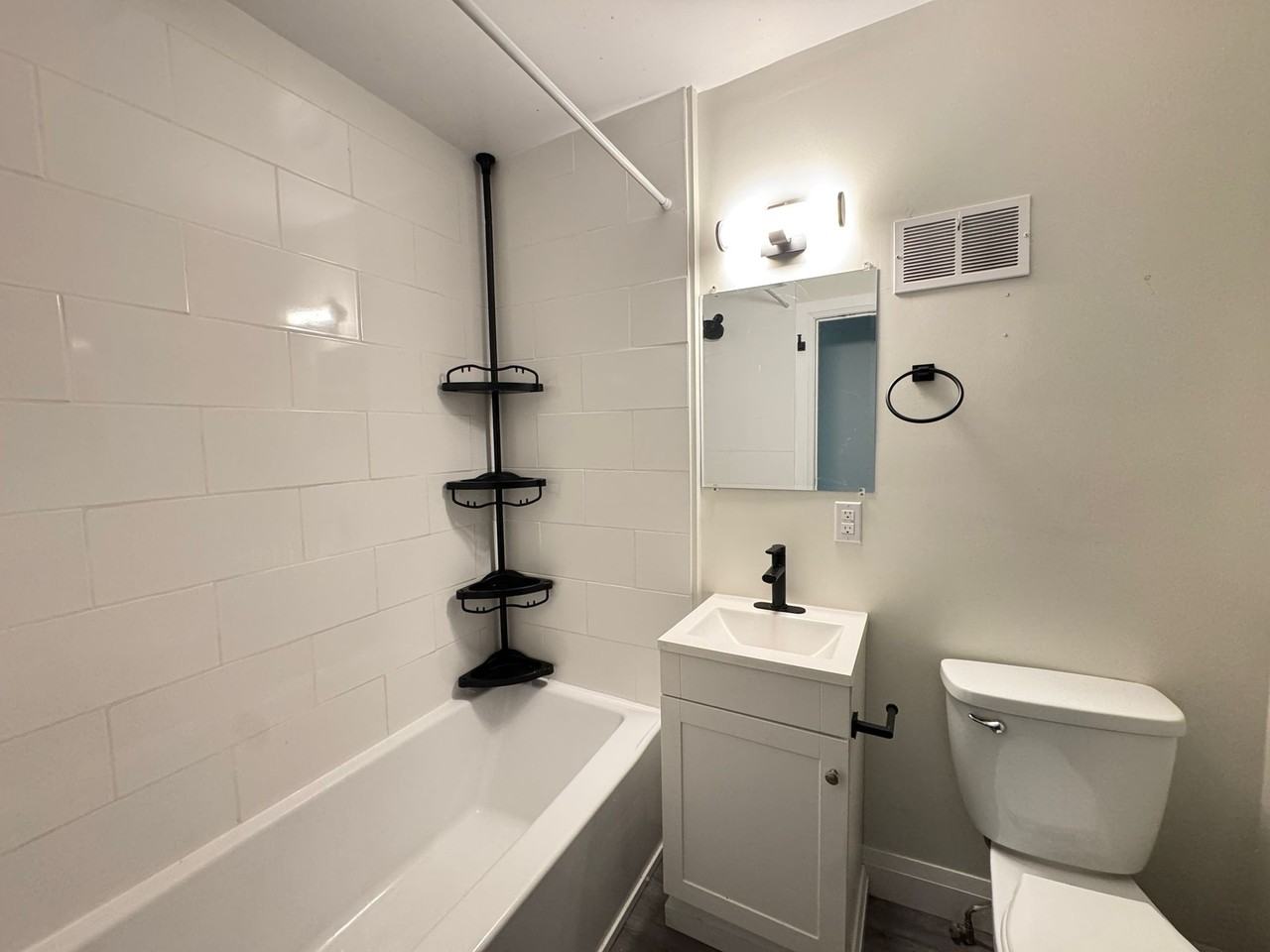 37 LINCOLN ST - Photo 7 of 17