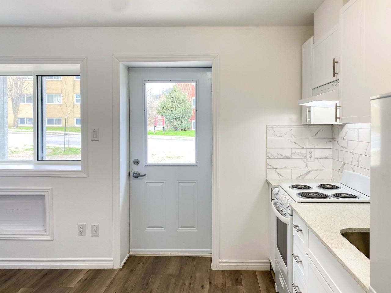 630 Cummings Ave - Photo 6 of 50