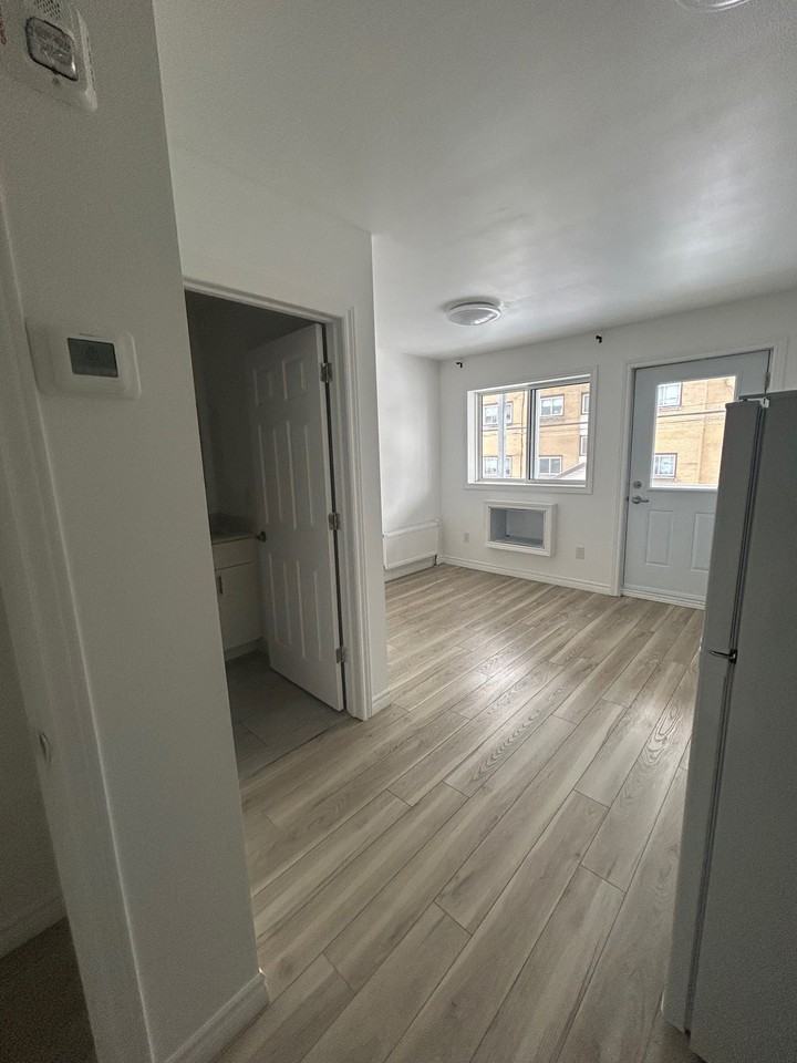 630 Cummings Ave - Photo 3 of 50