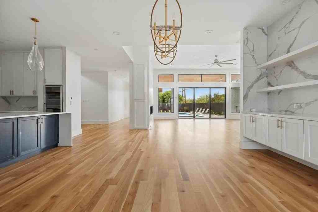 6839 Orchid Ln - Photo 6 of 37