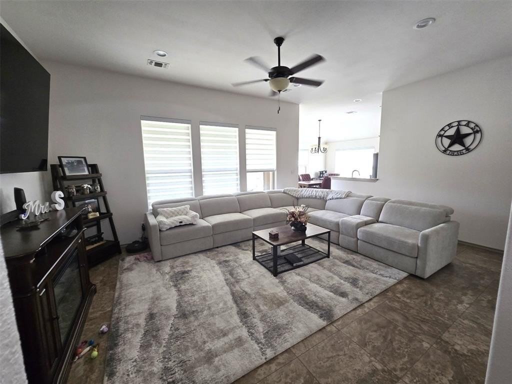 1307 Cochise Trl - Photo 2 of 16