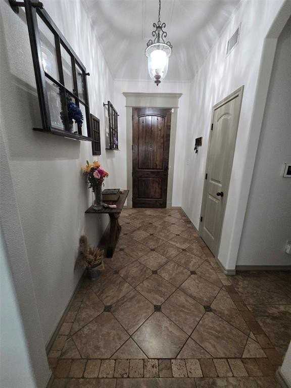 1307 Cochise Trl - Photo 4 of 16