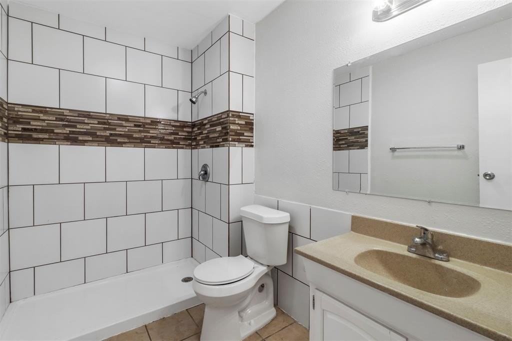 609 Shadyglen Dr - Photo 6 of 17