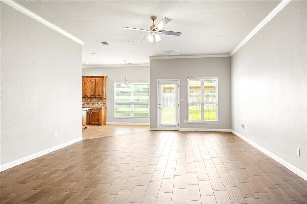 107 Donna Cir - Photo 2 of 24