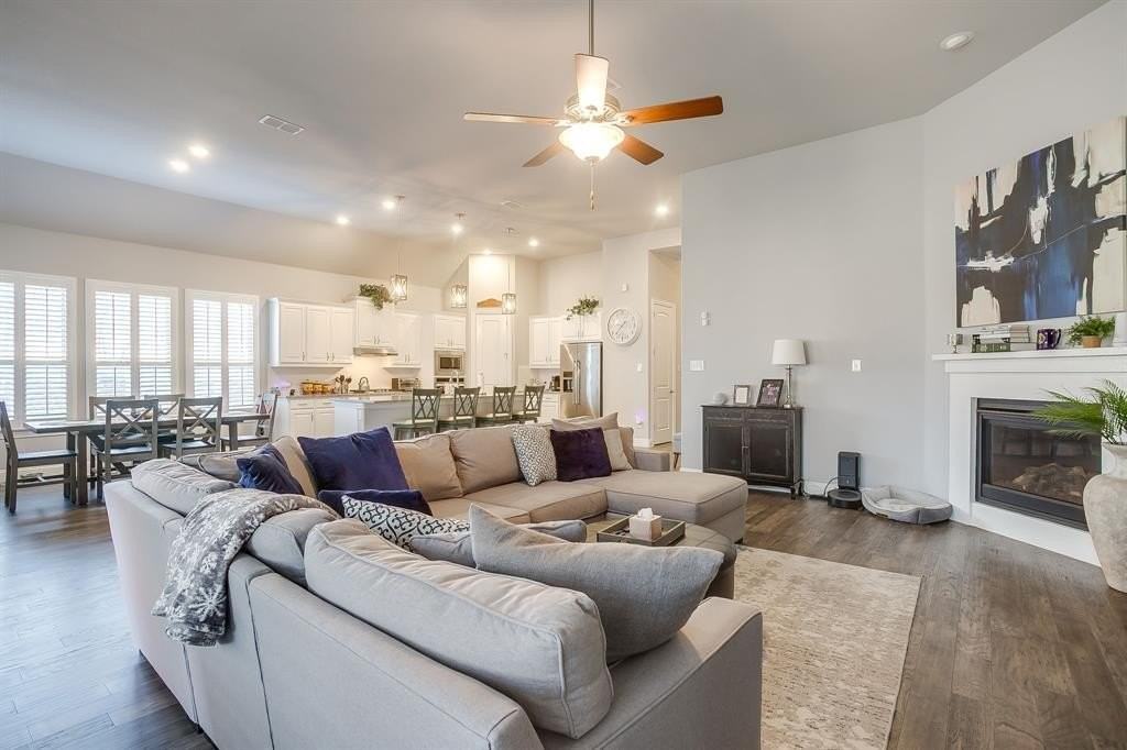 11829 Kynborrow Rd - Photo 4 of 39