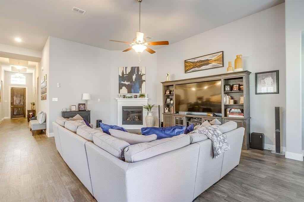 11829 Kynborrow Rd - Photo 6 of 39