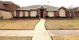 2202 Lone Pecan Dr - Photo 1 of 1