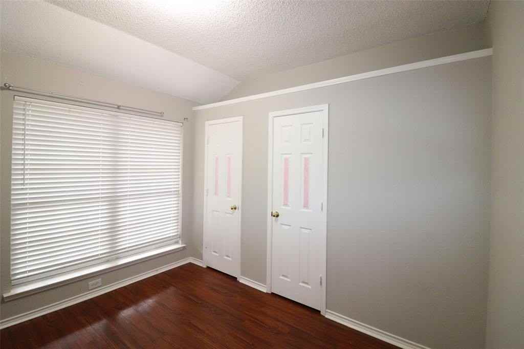 2202 Lone Pecan Dr - Photo 6 of 31