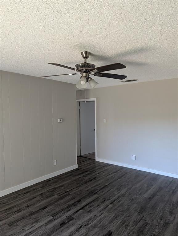 5649 Conroy St - Photo 5 of 17