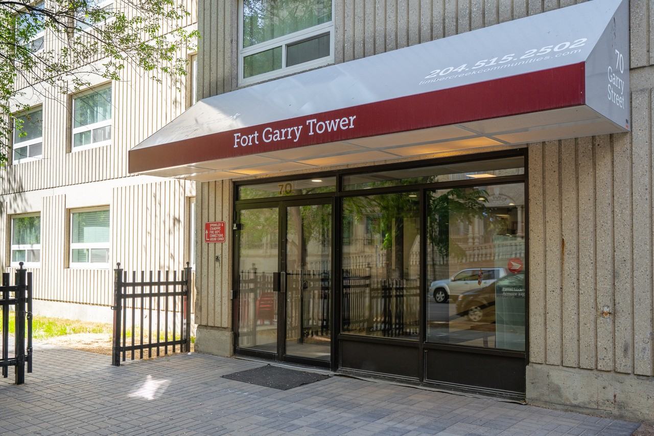 Fort Garry Tower - Photo 2 of 22