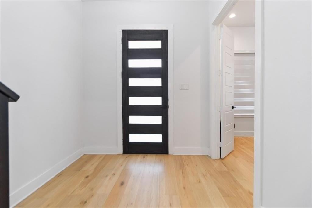 4136 Mart St - Photo 3 of 21