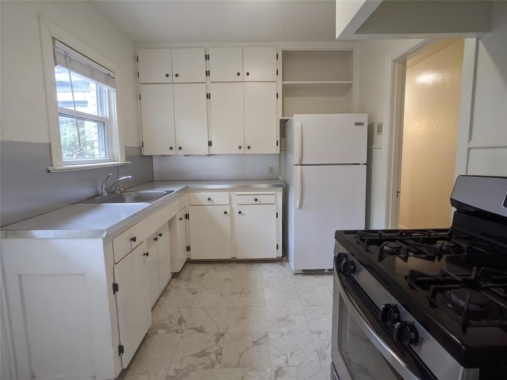 5455 Longview St - Photo 5 of 10