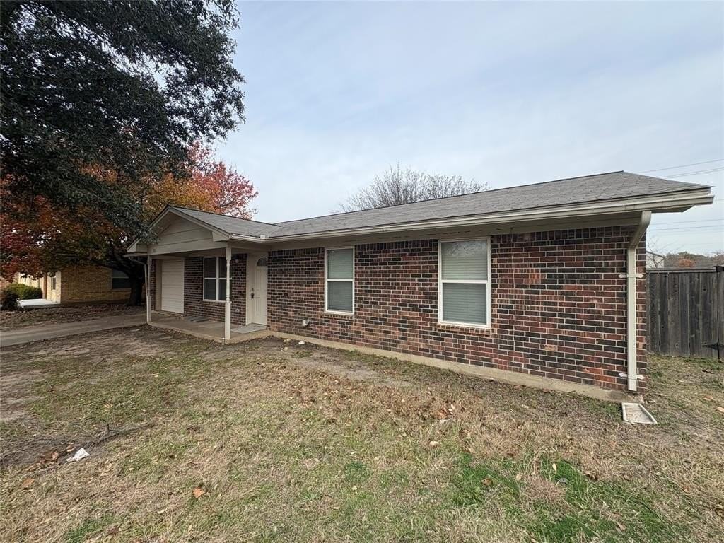 105 Southland Dr - Photo 2 of 21