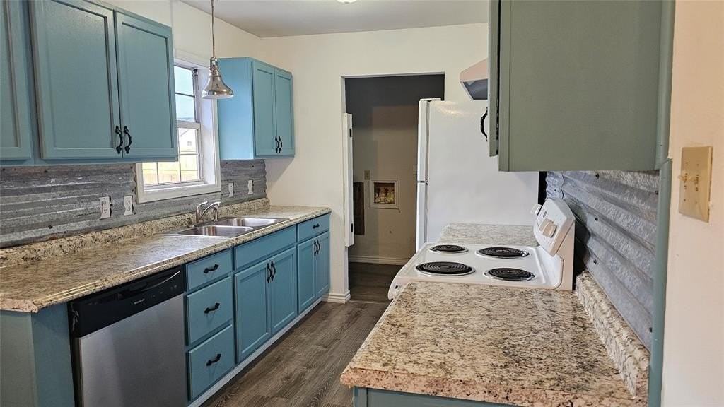 309 N Main - Photo 3 of 11