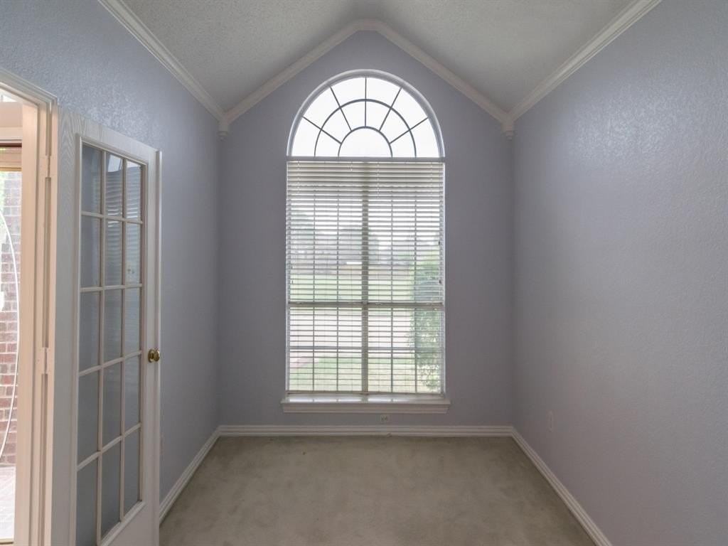 7414 Sand Pine Dr - Photo 4 of 29