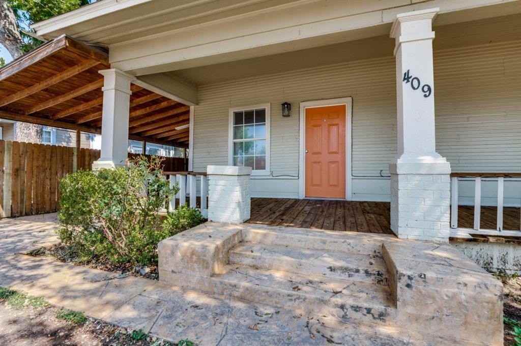 409 Sunset Ave - Photo 2 of 11