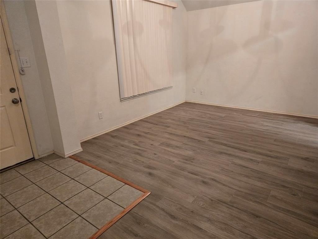 606 Zollman Ct - Photo 5 of 23