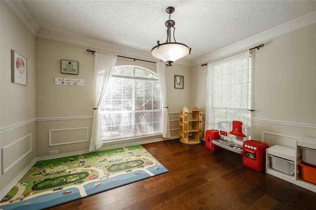 100 Hearthwood Dr - Photo 5 of 40