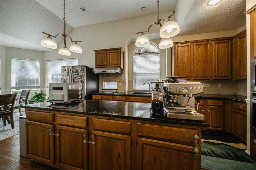 100 Hearthwood Dr - Photo 7 of 40