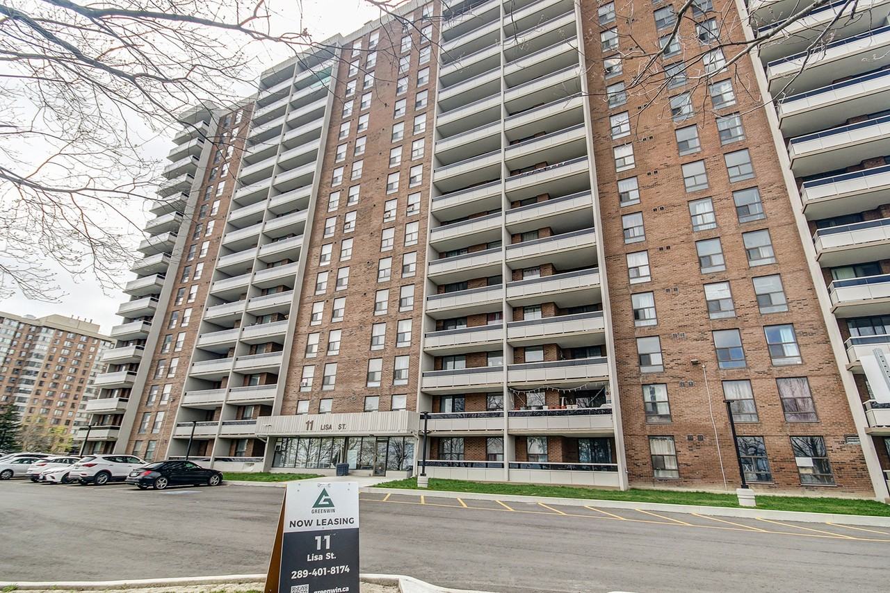 9 & 11 Lisa St. - Photo 3 of 33