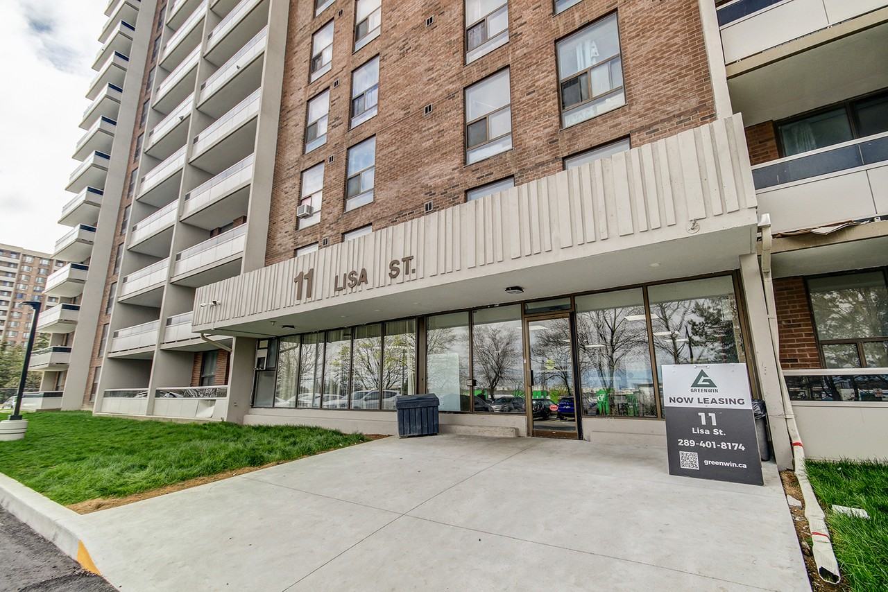 9 & 11 Lisa St. - Photo 4 of 33