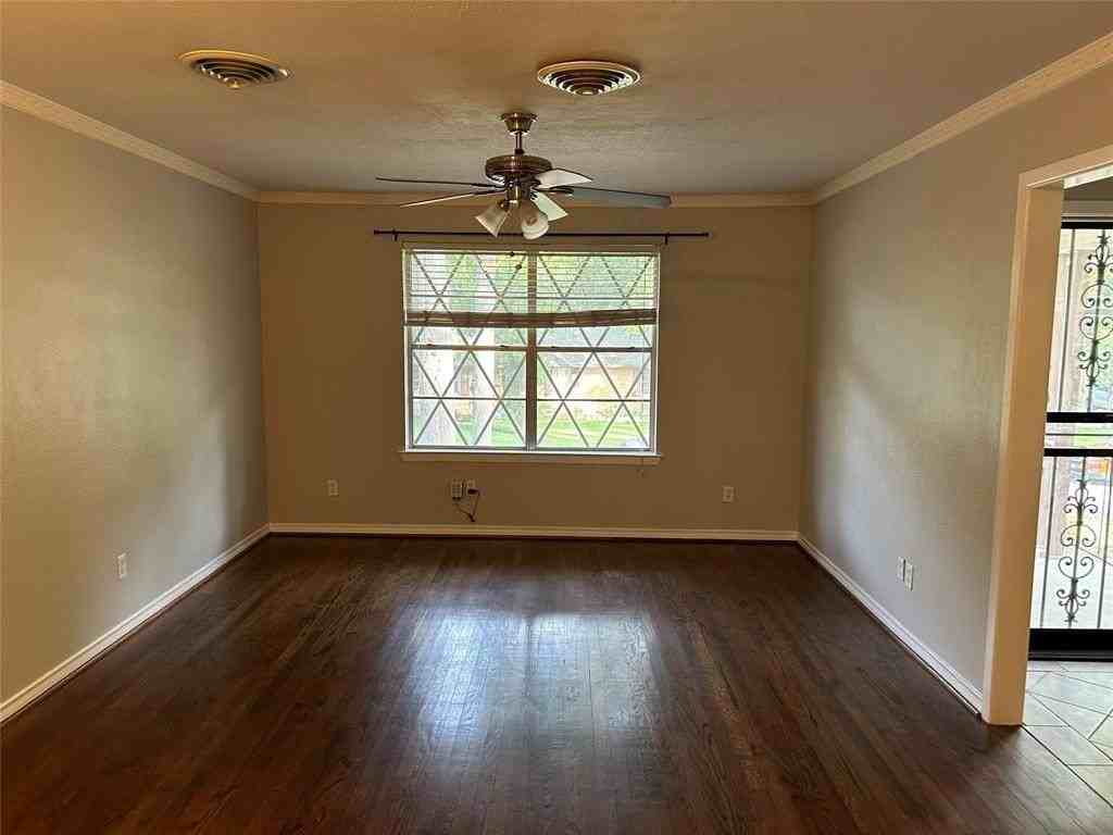 7830 Claremont Dr - Photo 2 of 13