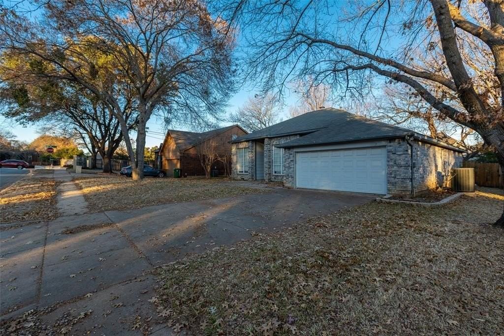 4103 Meadow Dr - Photo 2 of 35