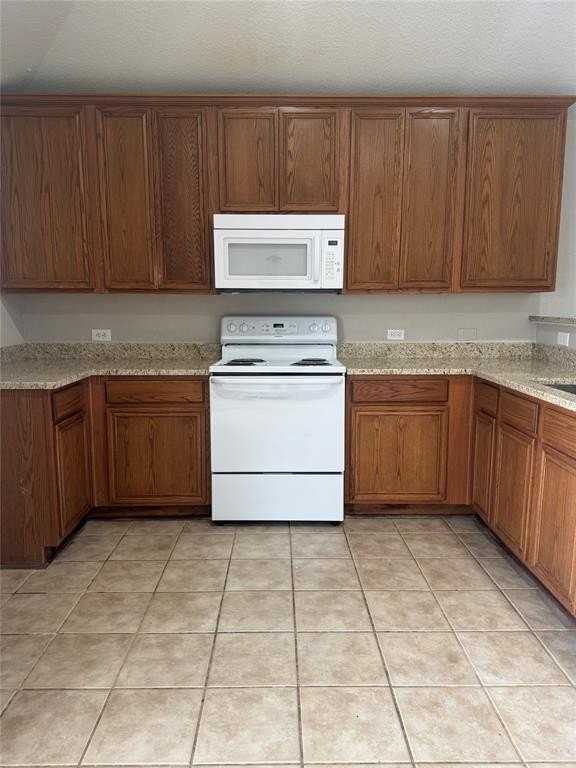 1249 Round Pen Run - Photo 3 of 28