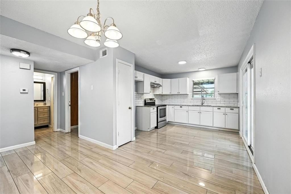 2108 Chatham Square Ct - Photo 7 of 15