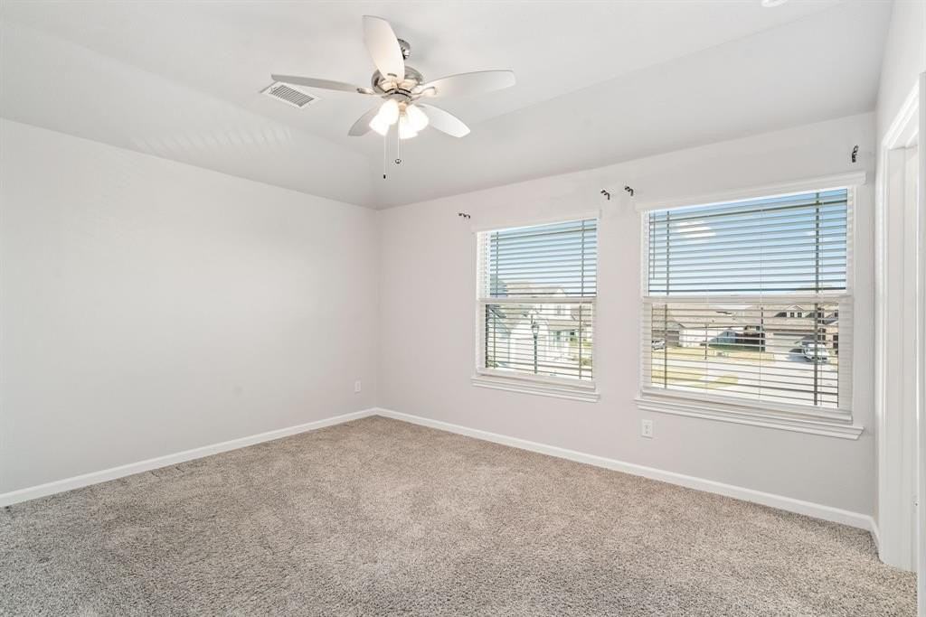 812 Roxby Ct - Photo 7 of 20