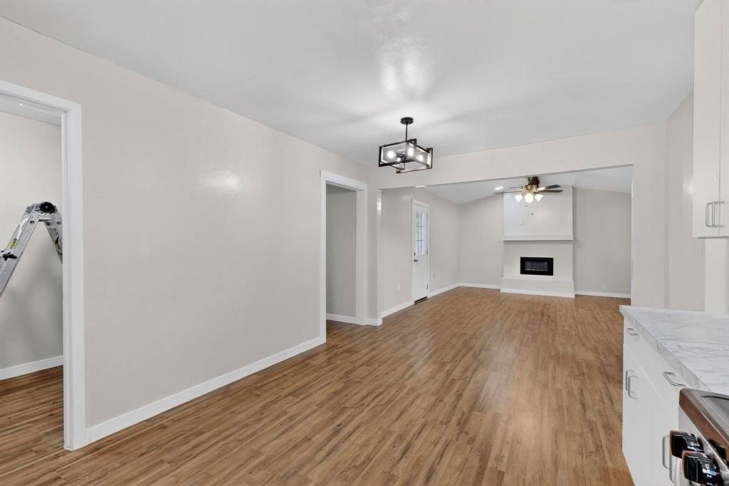 1407 El Camino Cir - Photo 4 of 26