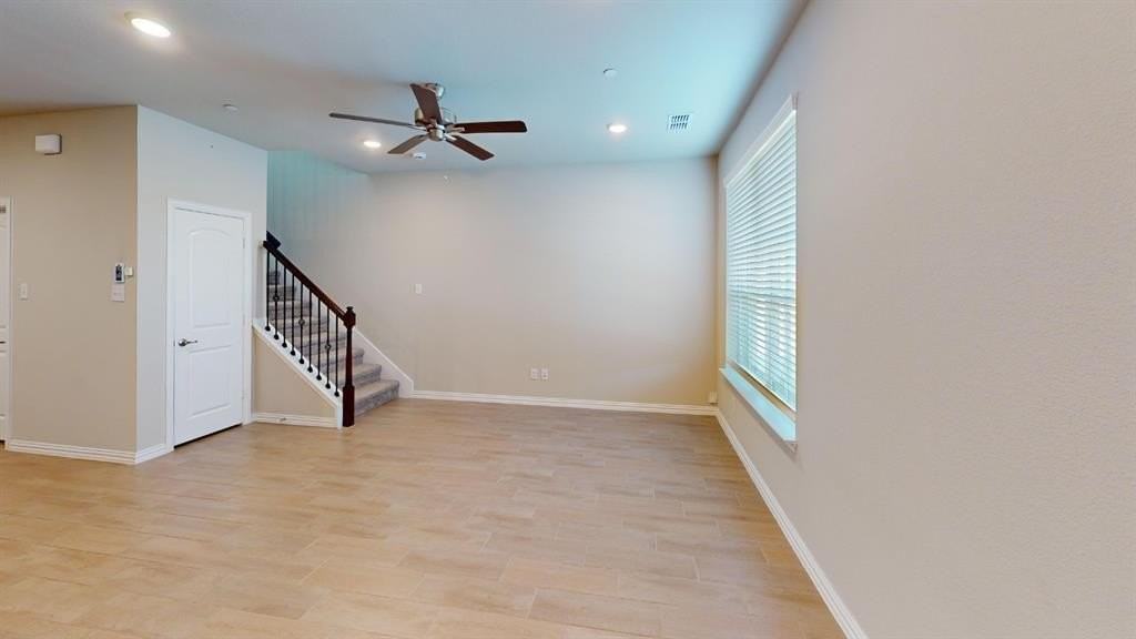 2875 Baneberry Ln - Photo 5 of 20