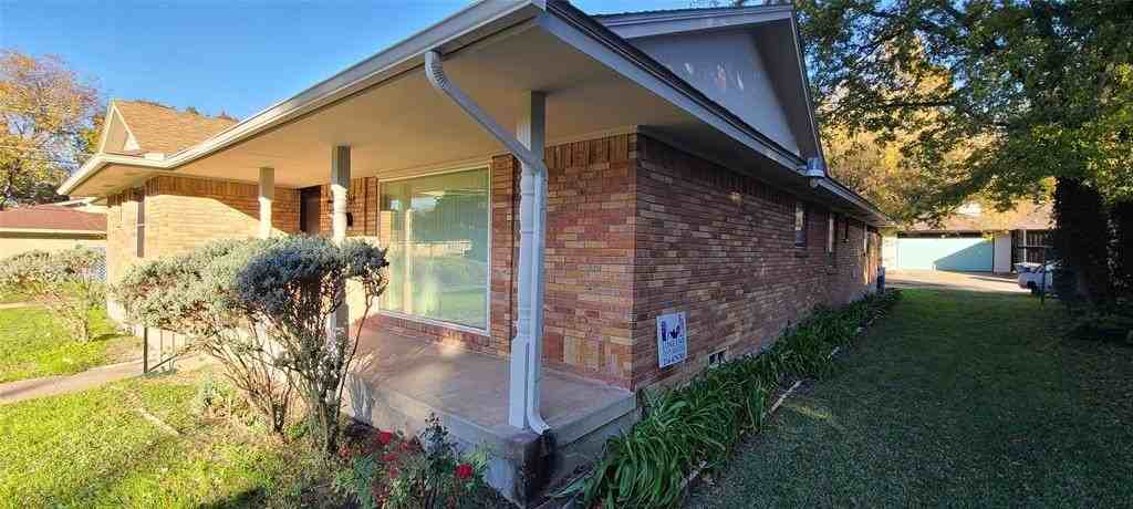 6314 Autumn Woods Trl - Photo 4 of 36